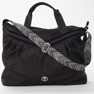 lululemon athletica Bags - Lululemon Ivviva Take me to the Studio Bag lululemon athletica Bags - Lululemon Ivviva Take me to the Studio Bag
